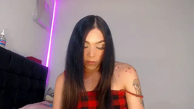 Megan_Gil_ webcam