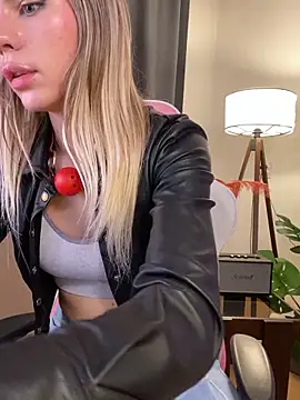 MistressMommyKate webcam