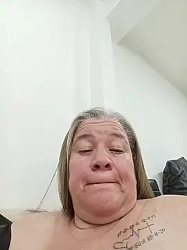 MilF-eterna_69 webcam