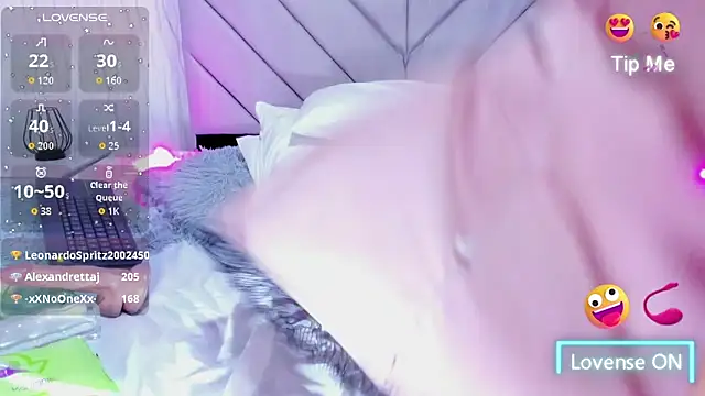 Victoria_Guzman webcam