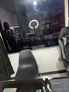 Antonella_Julieta webcam