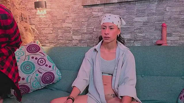 solylunavg - Solylunavg's free webcam - UK Sex Cams