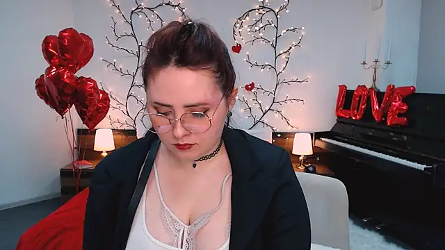 Hennessy_bunny webcam