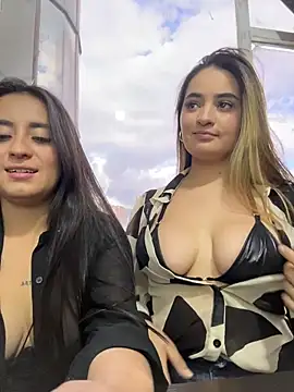 Antonella_Julieta webcam