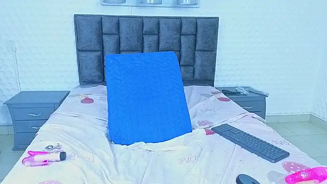 scarlettjohnson_ - Scarlettjohnson_'s free webcam - UK Sex Cams