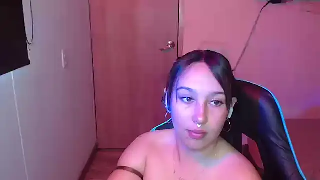 Skarlet_Adams28 webcam