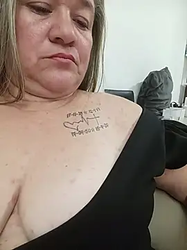 MilF-eterna_69 webcam