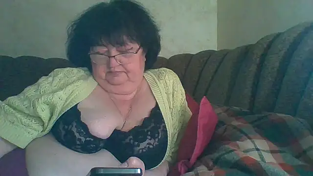 milasky5303 - MilaSky5303's free webcam