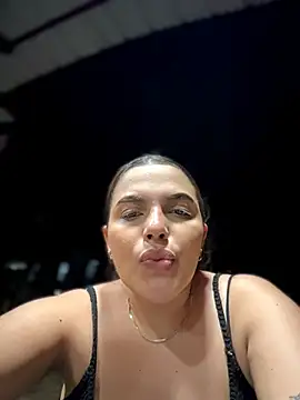 Webcam Model (Colibri_xxx)  is live.Free join now!