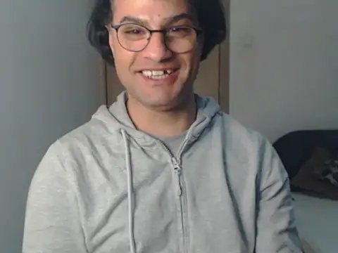 wildpussycat23 - Wildpussycat23's free webcam - UK Sex Cams