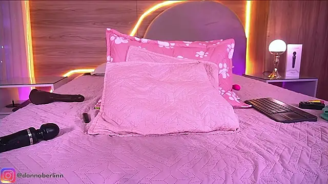 danna_berlin_ webcam