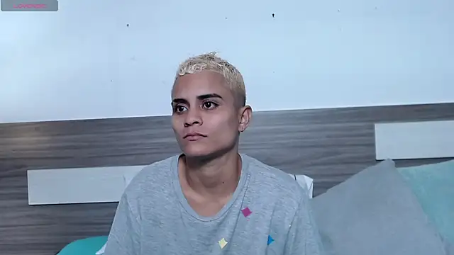 Liiamthompson webcam