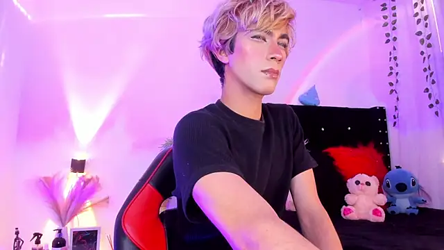 Cooperrosscute233 webcam