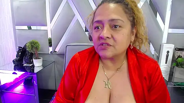 MonzerratBoyer webcam