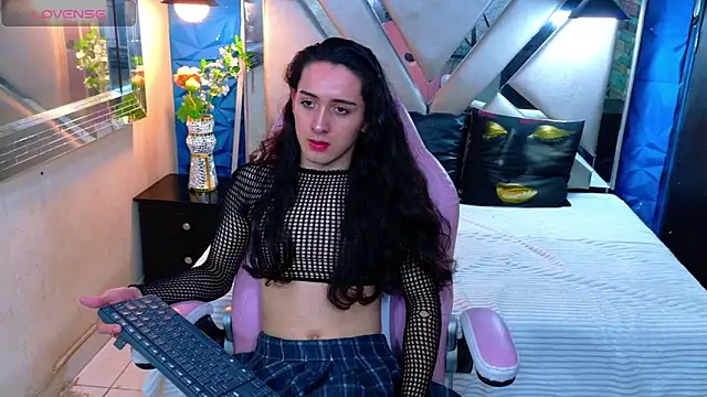 Ivony_Giselle webcam