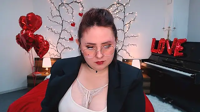 Hennessy_bunny webcam