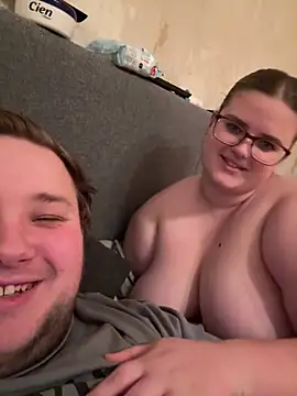 CurvyPaar2 webcam