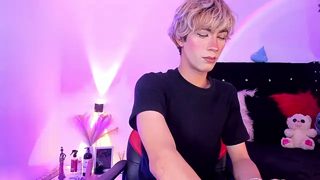 Cooperrosscute233 webcam