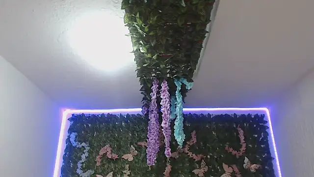 adara_cute_69 webcam