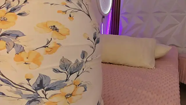 curvy_samantta webcam