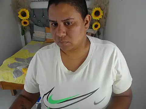 hotlesby_valery webcam