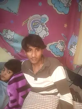 Freakingromance webcam