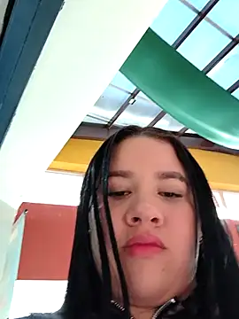 Kendra-daring webcam