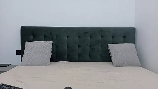 AnnaBenet live sex cam