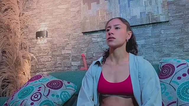 solylunavg - Solylunavg's free webcam - UK Sex Cams