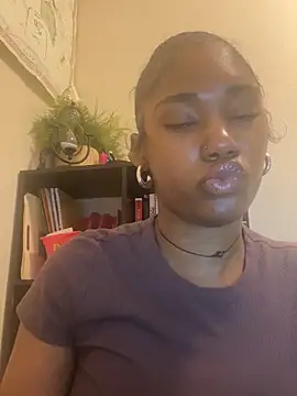 Ebonythroat777 webcam