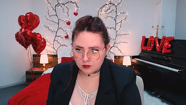 Hennessy_bunny webcam