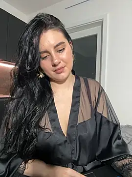 Webcam Model (Evelyn___Sweet)  is live.Free join now!