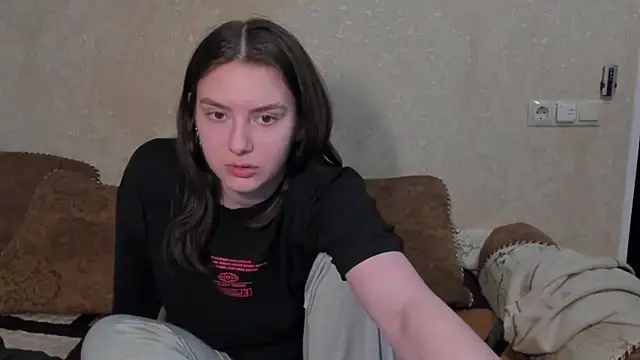 love_lina_muuur - Love_lina_muuur's free webcam - UK Sex Cams