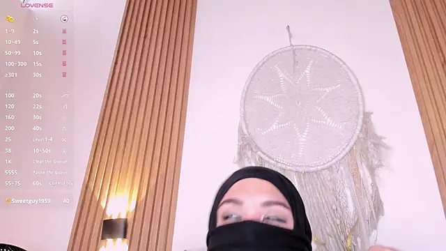 salma_haleem (F young) - Spank ass 10x + countdown 🔥🍑