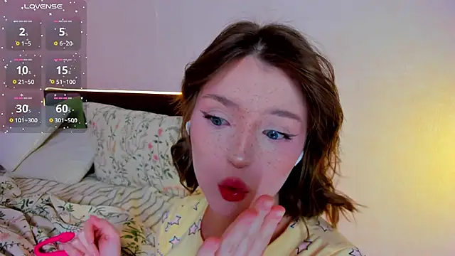 lexxxxxxi - Lexxxxxxi's free webcam - UK Sex Cams