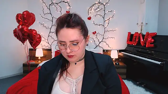 Hennessy_bunny webcam