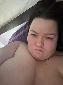 SunnyLeila2101 webcam