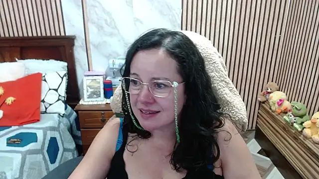 sonialorens_ - Sonialorens_'s free webcam - UK Sex Cams