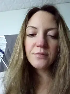 kattyluuu - KattyLuuu's free webcam - UK Sex Cams