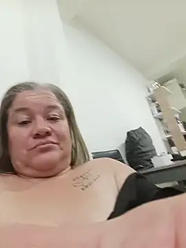 MilF-eterna_69 webcam