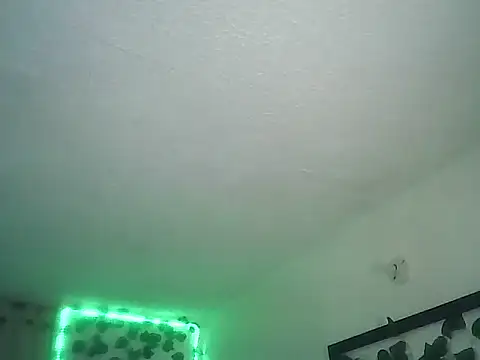 sexdiffrent - SexDiffrent's free webcam - UK Sex Cams