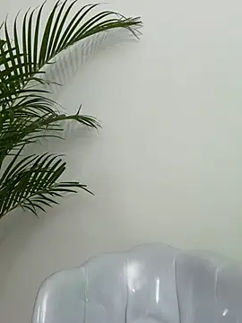 Ariana_TuFantasiaHot webcam