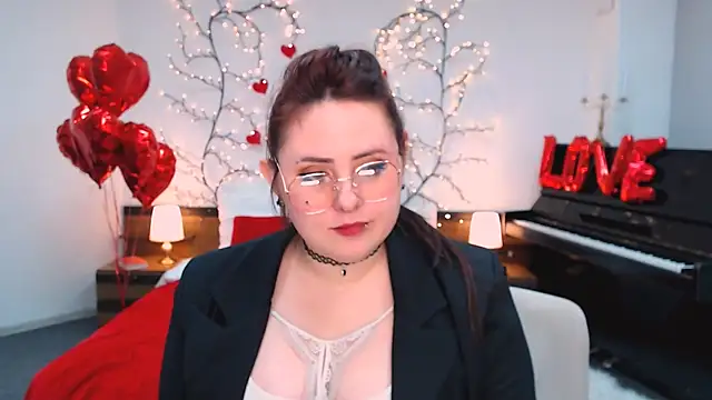 Hennessy_bunny webcam