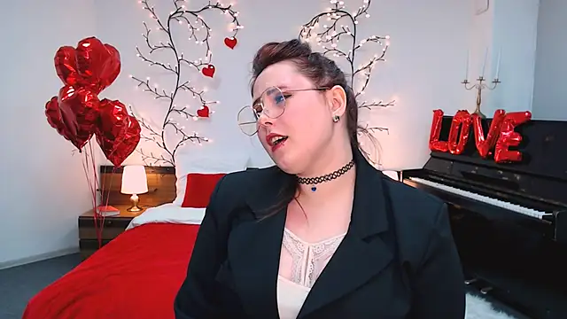 Hennessy_bunny webcam