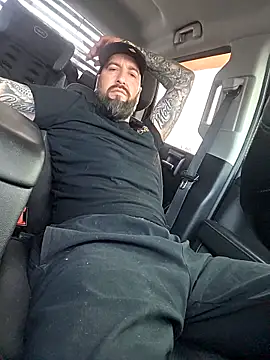 Beardedtattood live sex cam