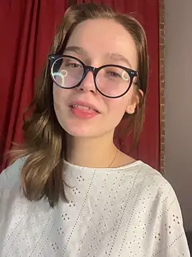 MyKittySayMeow from StripChat is Freechat