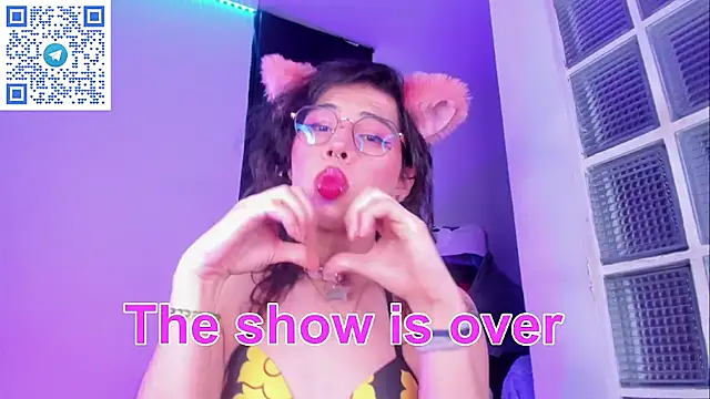 Sweet-SharoKitty webcam