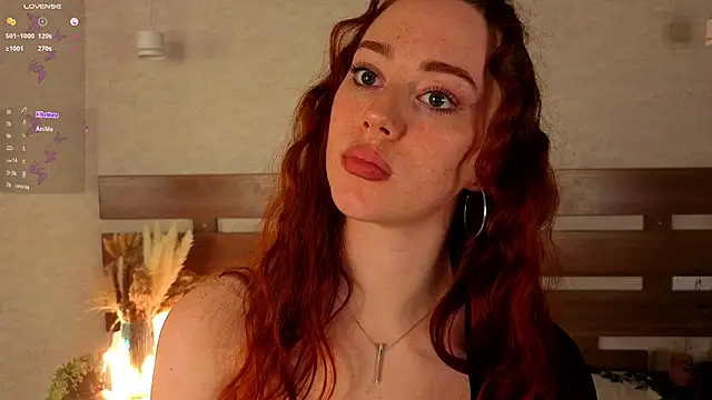 stacywatts - StacyWatts's free webcam