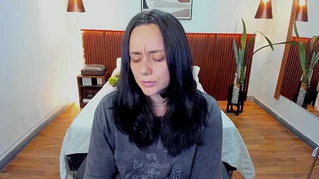 KatherineBond webcam