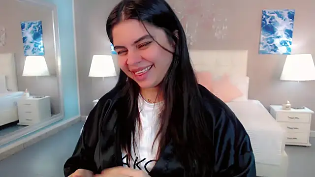 _Maddison_Ivanova_ webcam